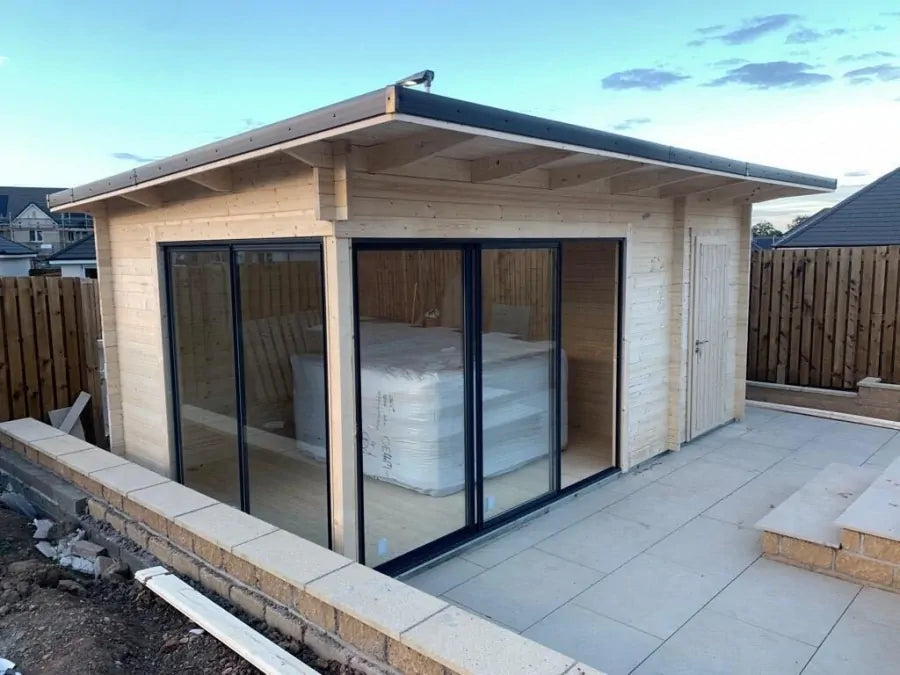 Anneks Leah - 15,6m²